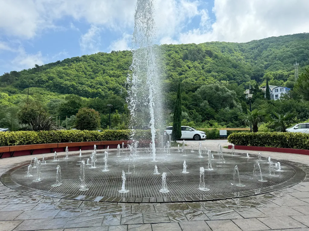 Видовые апартаменты Монстера Лофт в ЖК Сан Хиллс Небуг