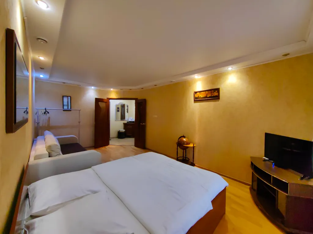 1-комнатная квартира рядом с Лагерным садом