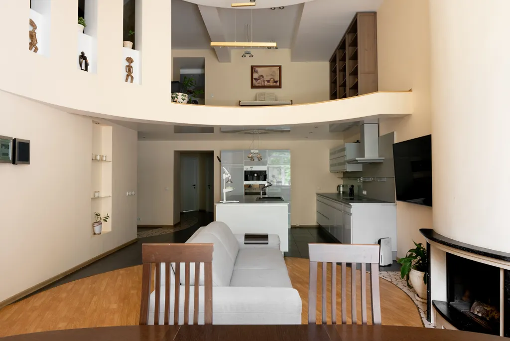 Двухэтажная квартира в центре города