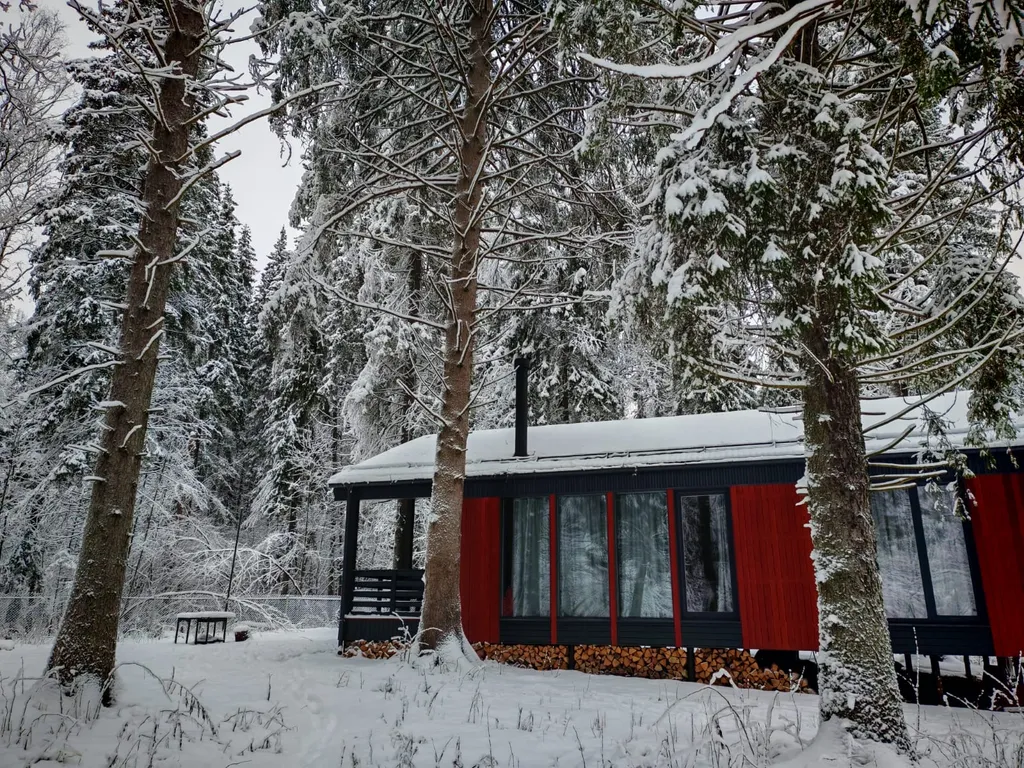 Просторный дом для компании с камином, сауной и общей зоной