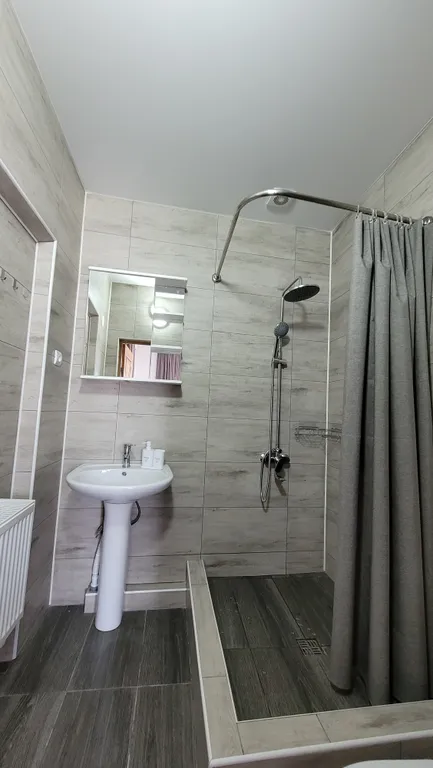 Уютная  4 местная комната с видом на горы