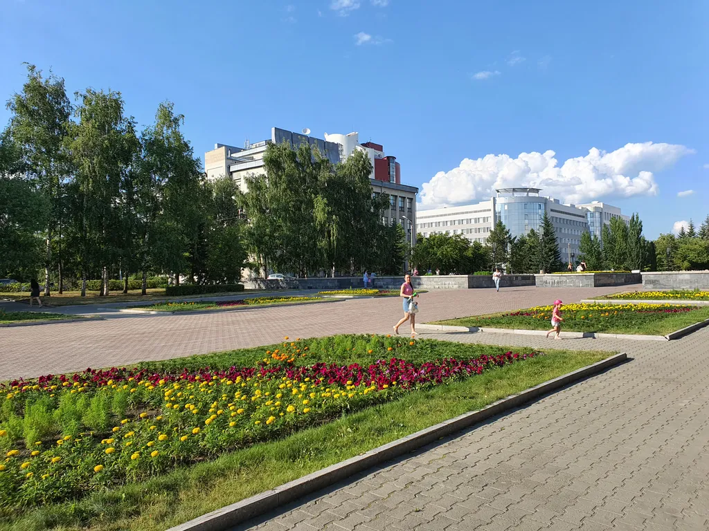 Просторная квартира в центре у сквера и фонтана на пл. Советов