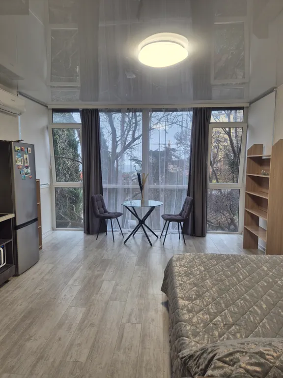 Студия на Достоевского Ялта