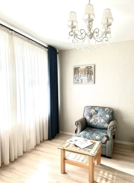 Евродвушка в центре с парковкой и джакузи, рядом ресторан Helga