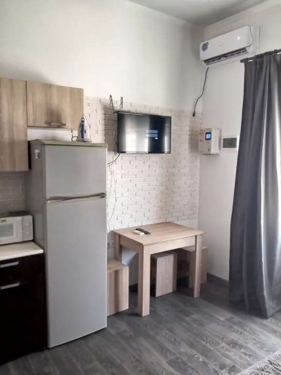 Уютный трёхместный номер на берегу моря