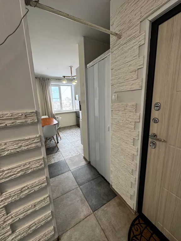 Стильная двушка в сердце города! Рядом набережная и Броско Молл