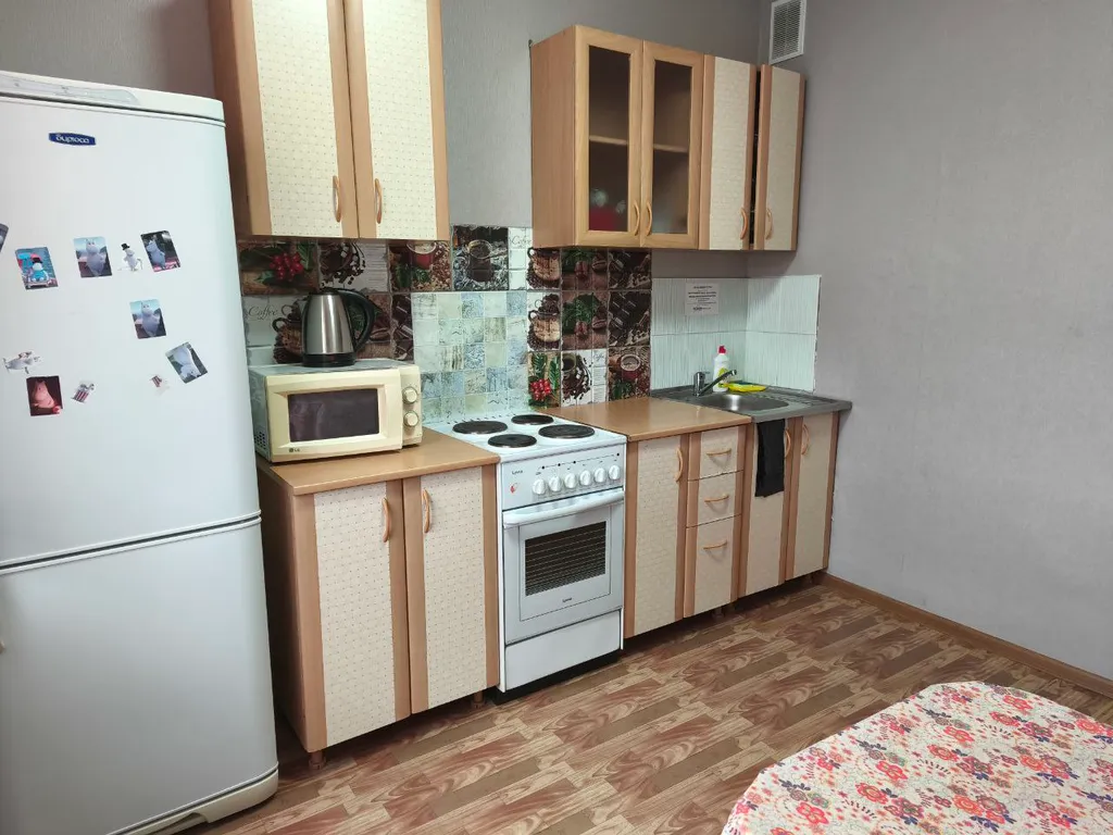 Квартира Квартира 2-комн. неподалеку от ТРЦ Планета, ЖК Иннокентьевский — Красноярск