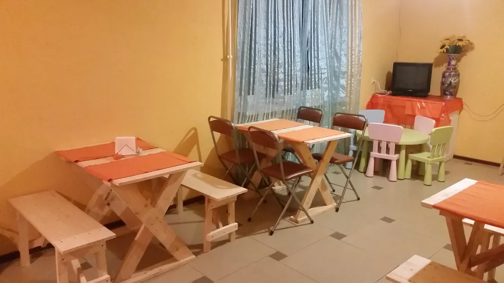 "Окно в Саблино", Эконом, 5 односп кр., 2 этаж, удобства на 5 комнат