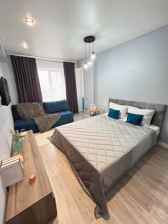 Квартира у ТЦ Три кота — аренда посуточно в Астрахань