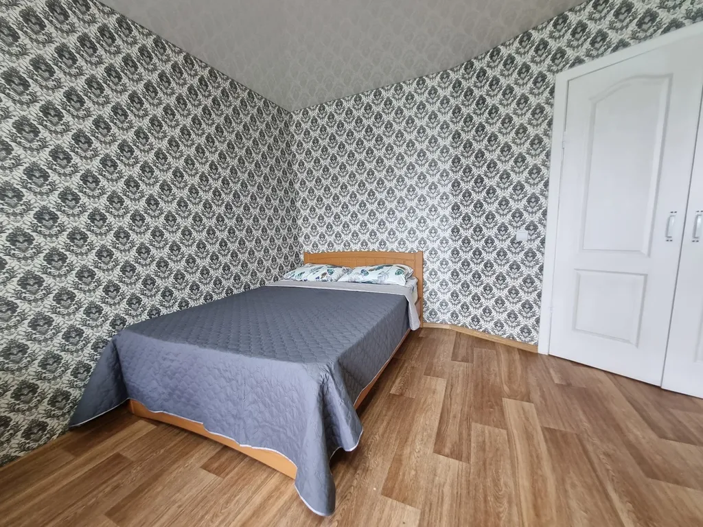 Уютнaя 1-кoмнатнaя квартира рядом с больницей и авто, жд вокзалом