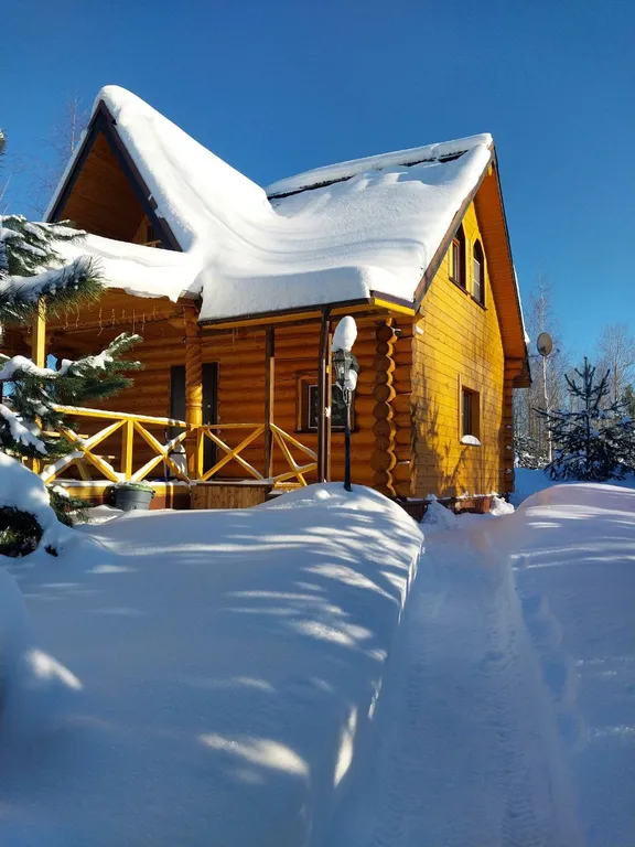 Комфортабельный 2-х этажный коттедж на 1 линии о. Селигер — аренда посуточно в Осташков (Селигер)