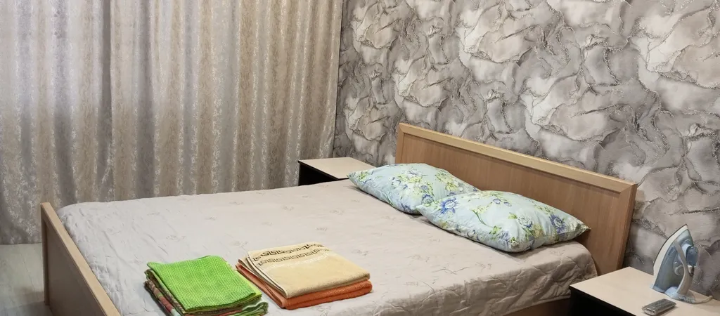 Уютная квартира в центре города. Кондиционеры — аренда посуточно в Ишим