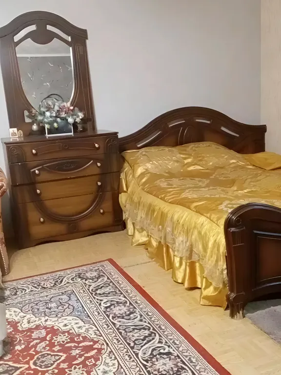 Комната с видом на храм, госпитель Бурденко, микрорайон Купавна