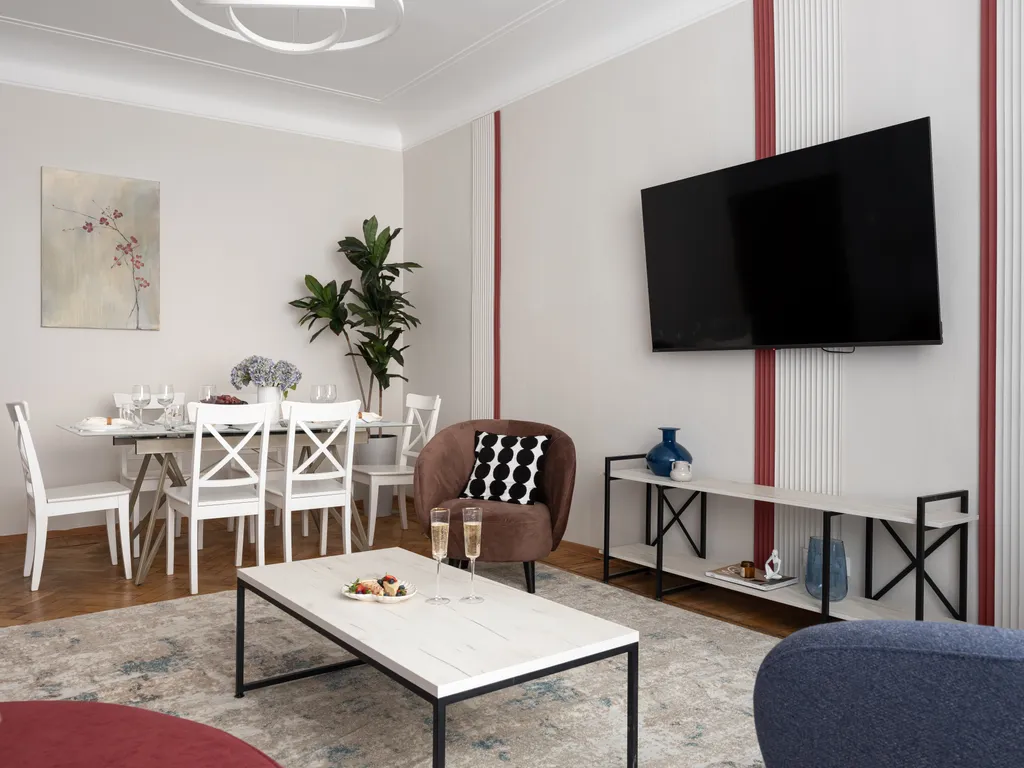 Четверка на Патриках в вишнёвых тонах