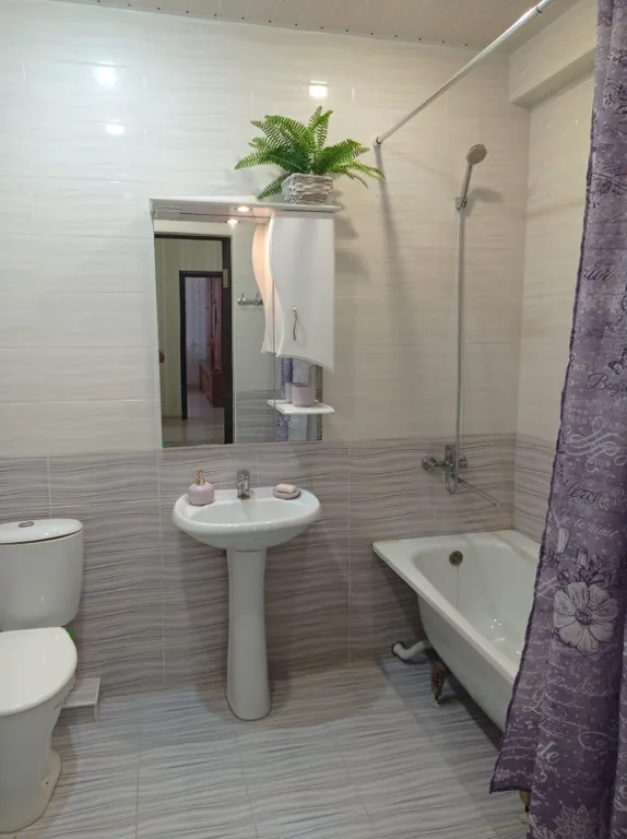 Уютная квартира в центре с видом на море