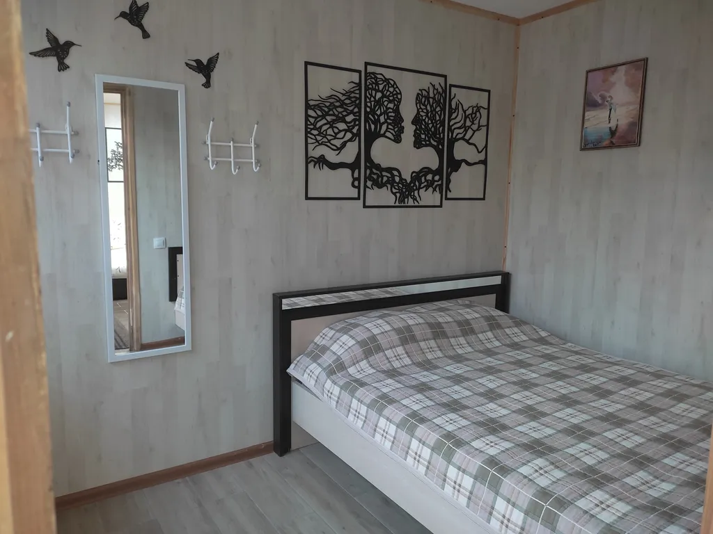 Однокомнатная квартира с отдельным входом с улицы в 2этаж.многокв.доме