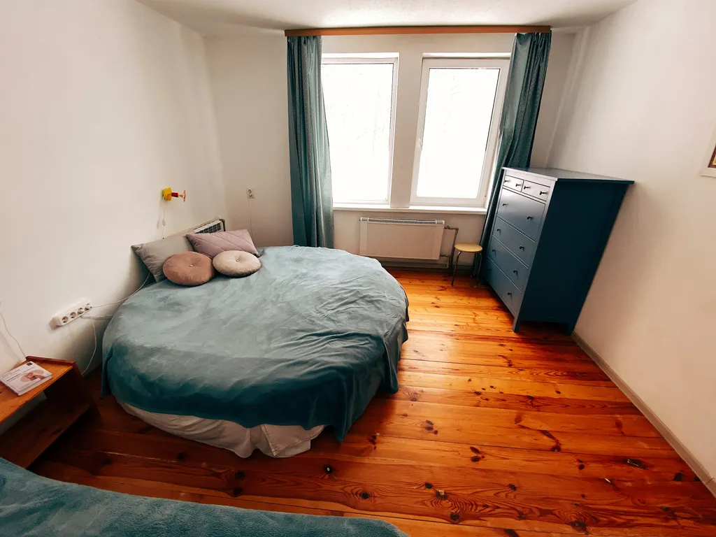 Тёплый коттедж у воды