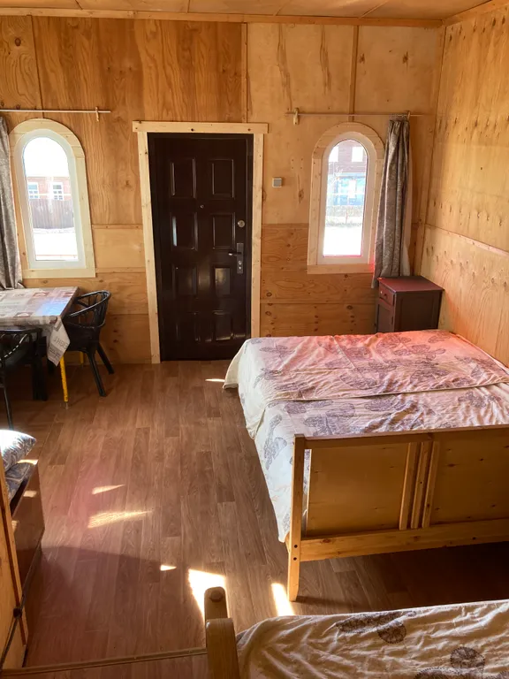 Флигель с балконом