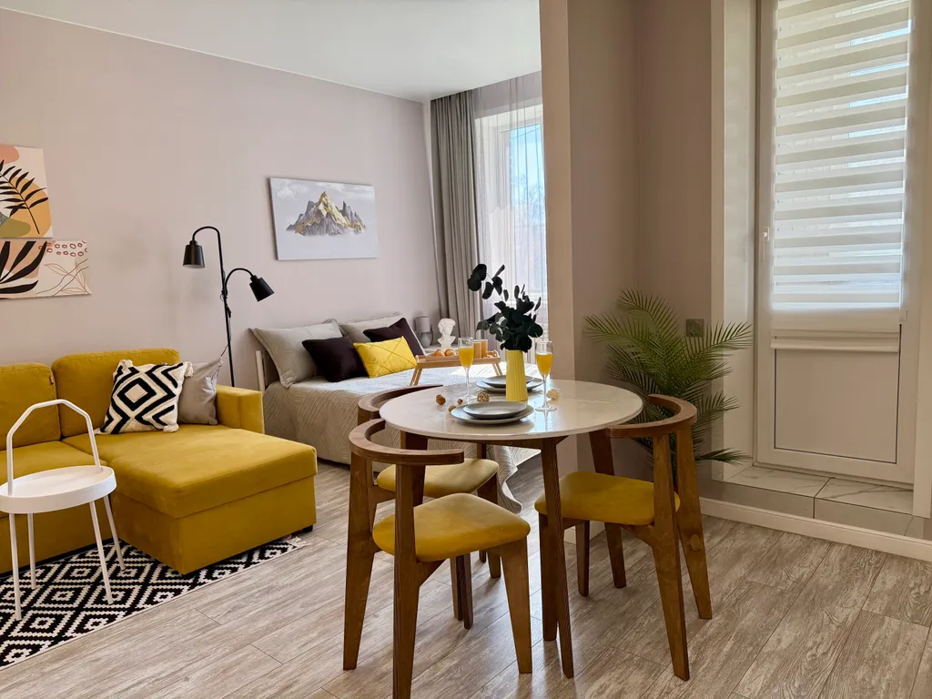 Студия Loft у Патронного для 4 гостей