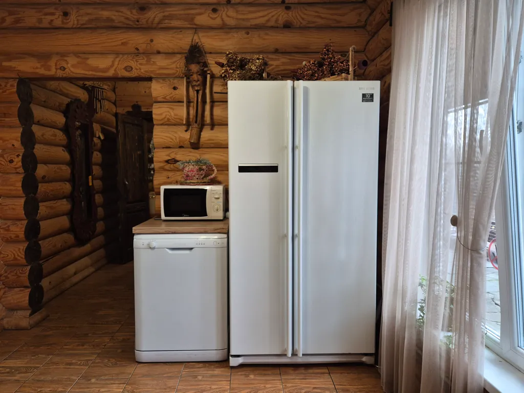 Уютный дом с бильярдом и сауной на побережье водохранилища