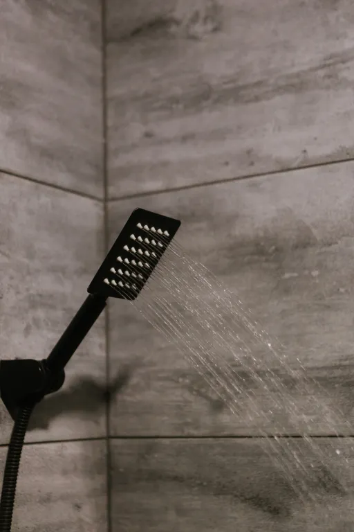 Домик в лесу вблизи от города в стиле A-frame