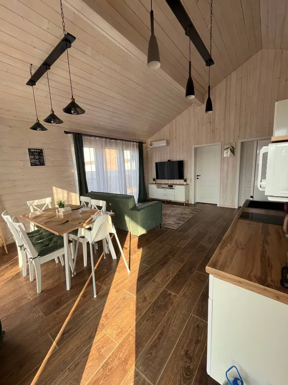 Коттедж Загородный дом у воды — Лопотово