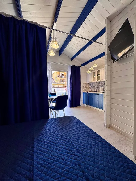 Коттедж Дом в 1 км до моря, центра города — Сириус