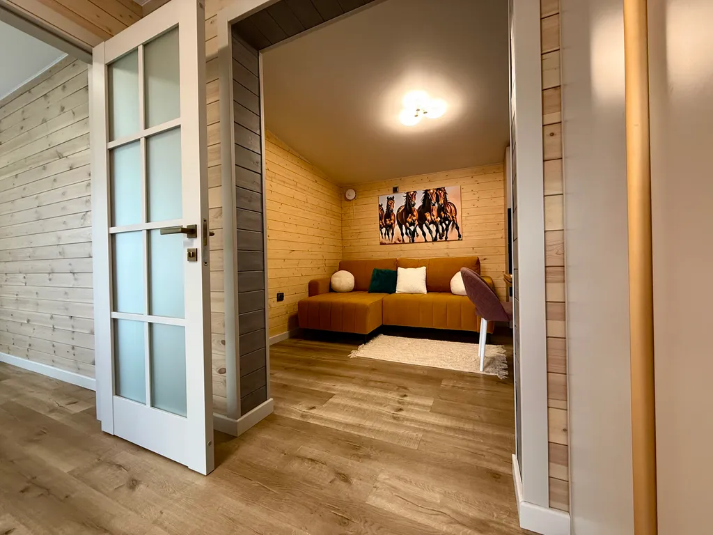 Домик у реки рядом с Екатеринбургом