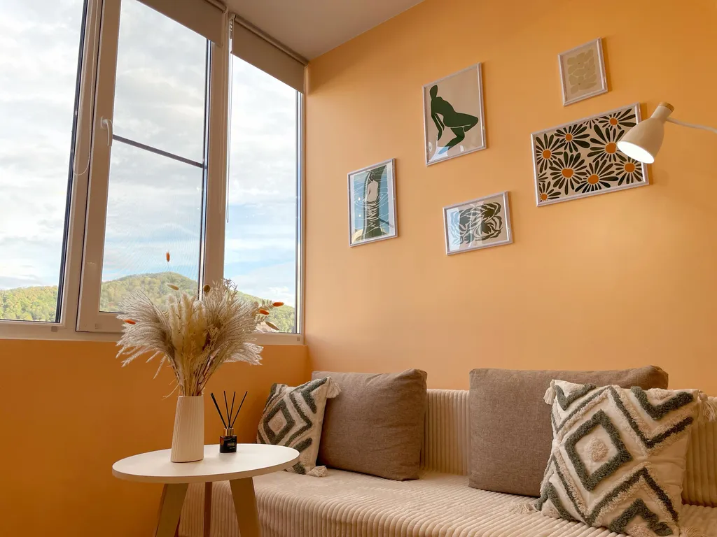 Апартаменты с видом на горы три минуты до моря