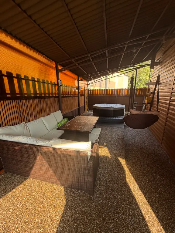 Домик у реки