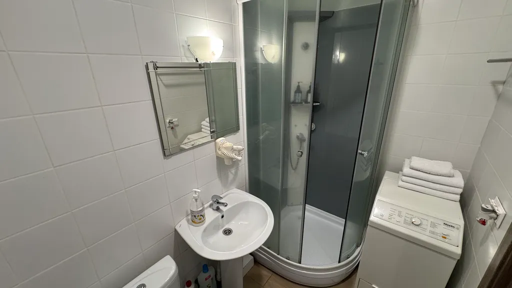 Апартаменты Pink neonlight