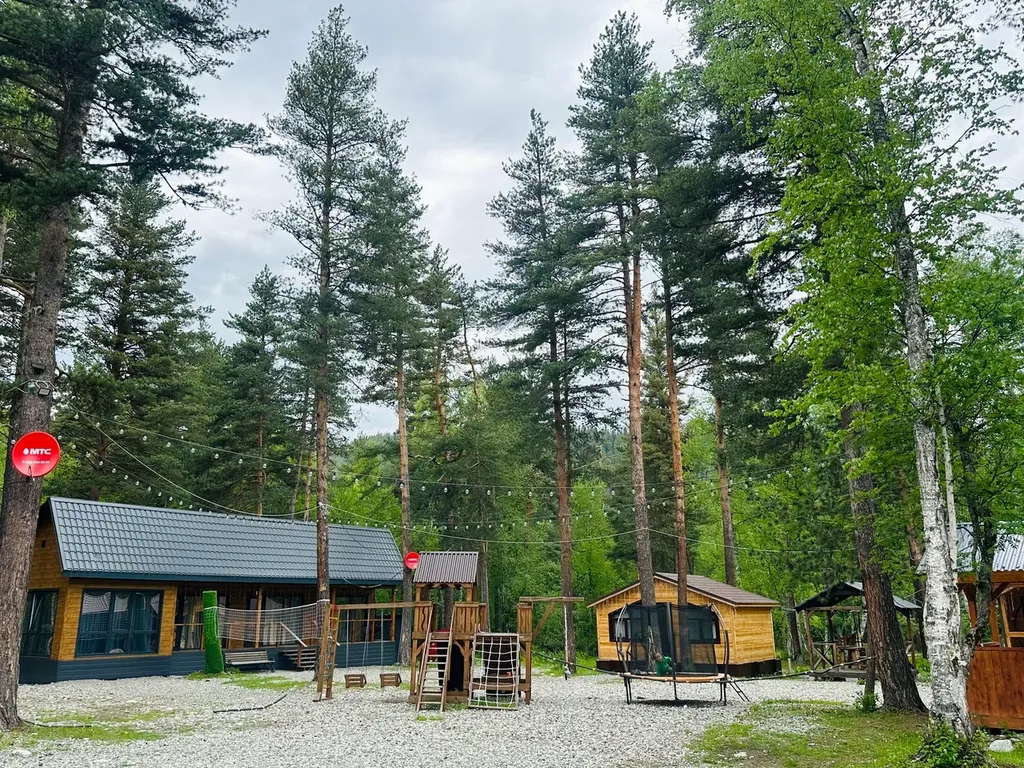 Коттедж для всей компании с видом на горы