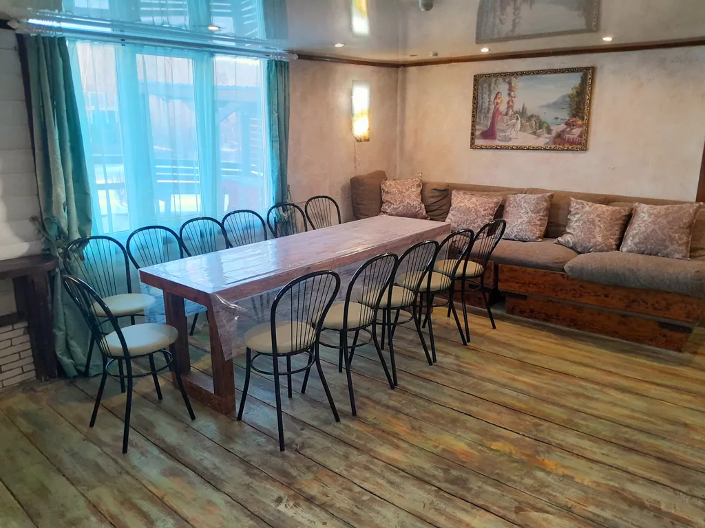 Коттедж Дом на реке шале Венеция с чаном и вместительной банькой — аренда посуточно в Березовский