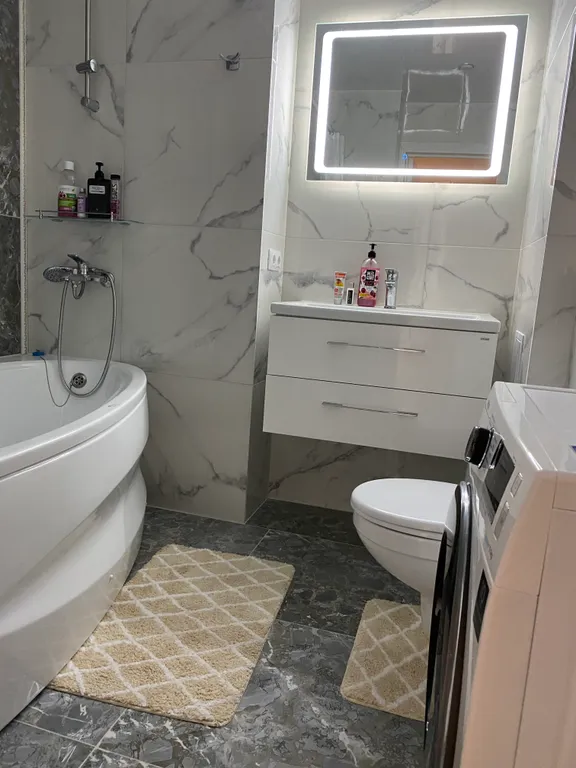 Стильная квартира в новом доме в центре