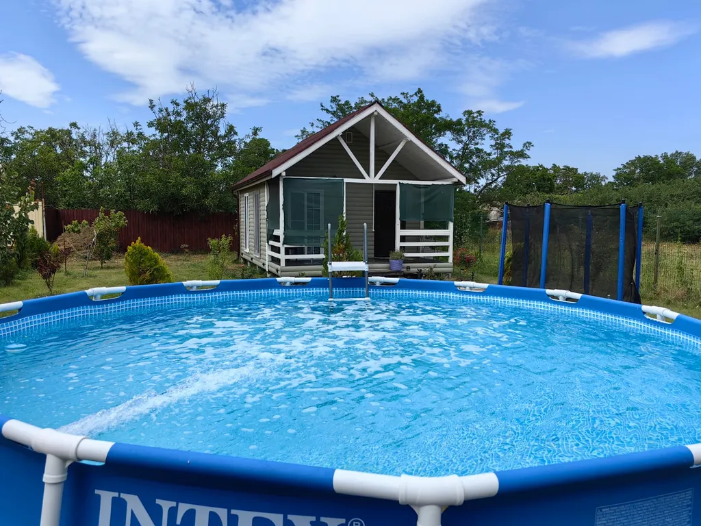 Коттедж Домик-студия на море — аренда посуточно в Должанская