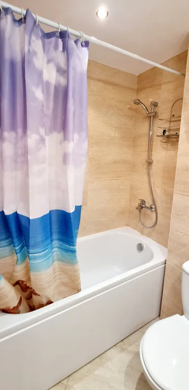 Апартаменты с 2 спальнями и огромным балконом с видом на море