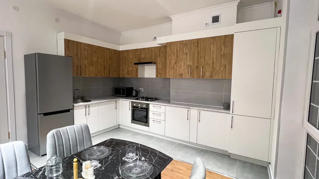 M6 Стильная и светлая квартира в пару минутах от аэропорта в центре