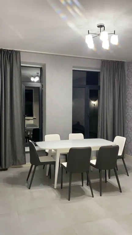 Современный дом у моря