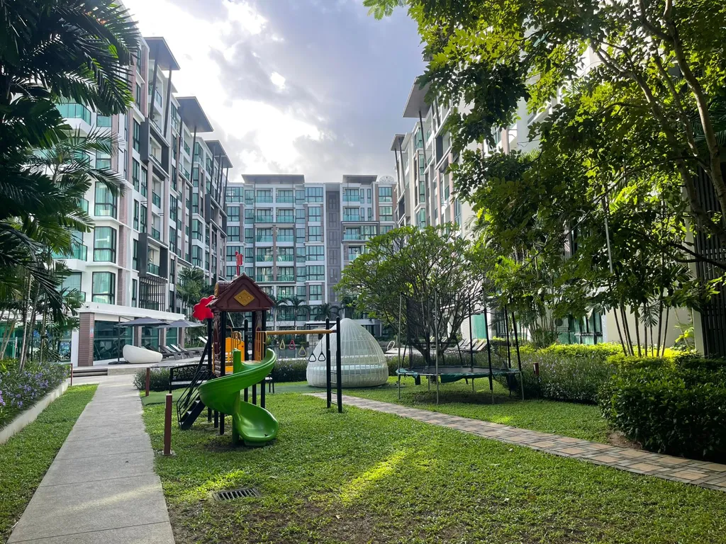 Апартамент для отдыха с детьми в тихом месте на берегу моря