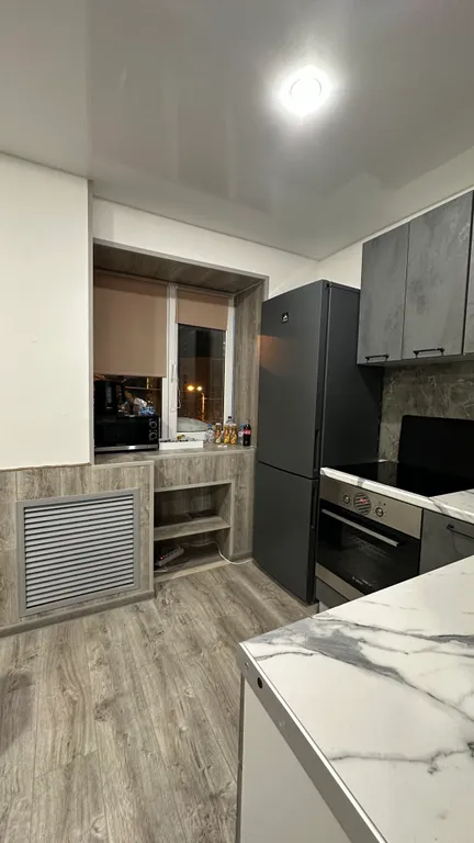 Трехкомнатная квартира с хорошим ремонтом и видом