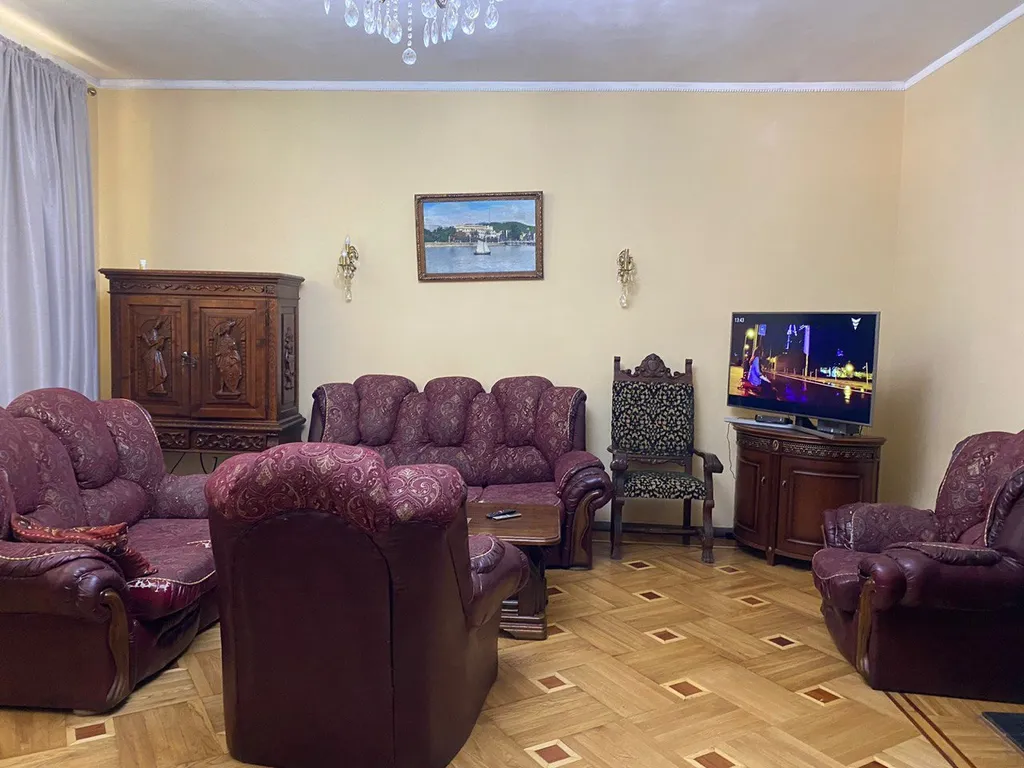 Уютная 4-комнатная квартира в центре города