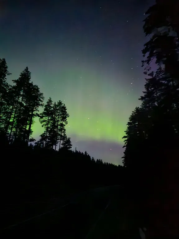Вилла Nelli с видом на озеро и зоной барбекю среди каменной россыпи