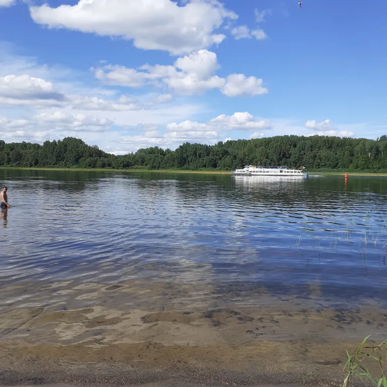 Коттедж Благоустроенный дом для двоих на берегу озера Селигер — Заборки