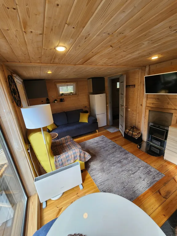 Дом с баней и чаном