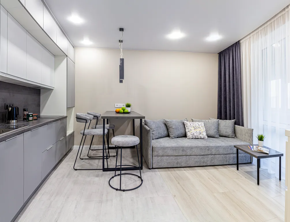 Новая светлая квартира с современным ремонтом — аренда посуточно в Минск