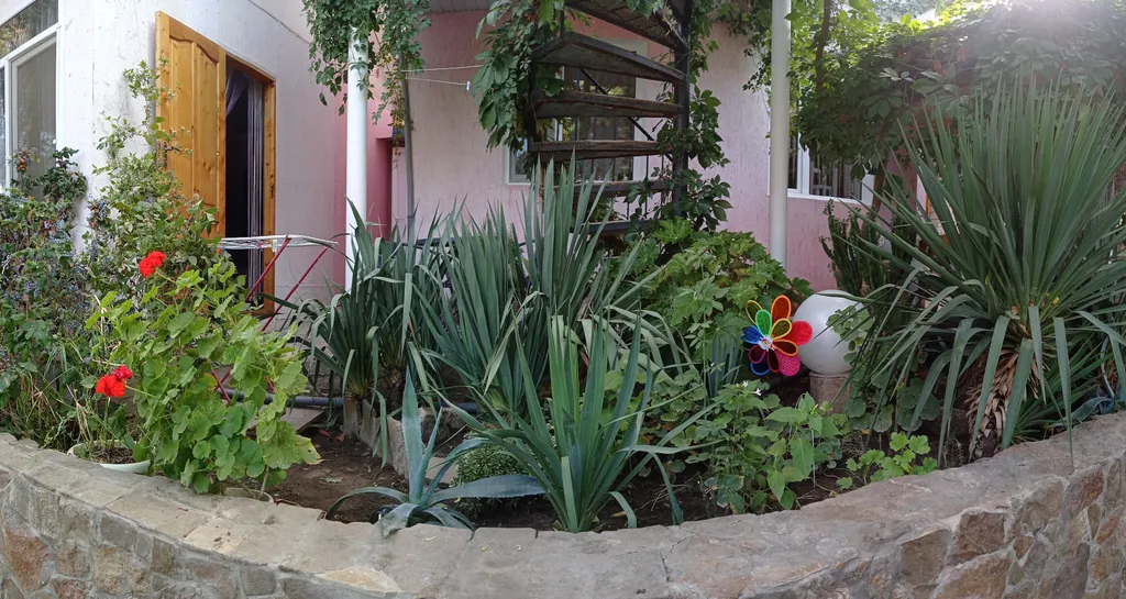 Домик для двоих рядом с Кипарисовой аллеей