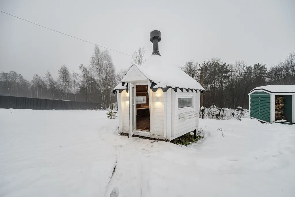 Коттедж Загородный дом с кедровой баней — Светлое