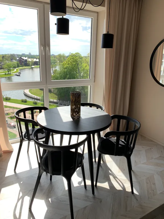 Квартира Квартира Дизайнерская студия с видом на озеро — Калининград