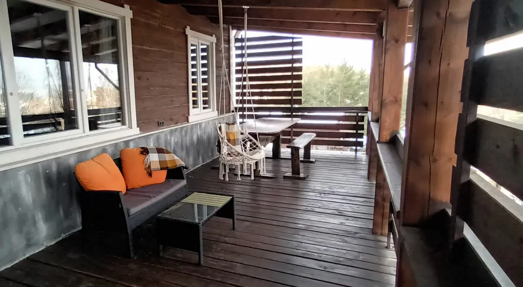 Коттедж с камином и видом на озеро