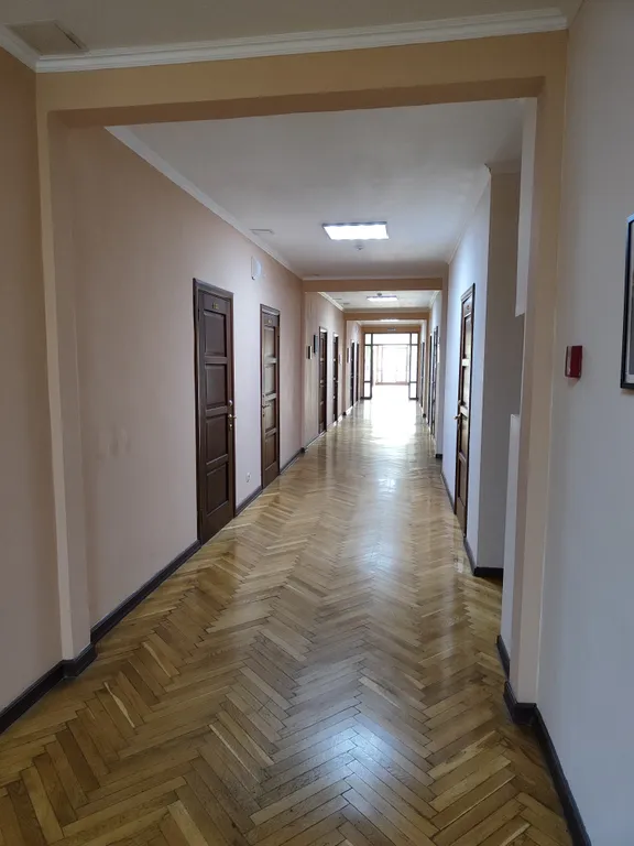 Апартамент с видом на кипарисы